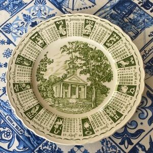 Green Calendar Decorative Plate - Home Dining